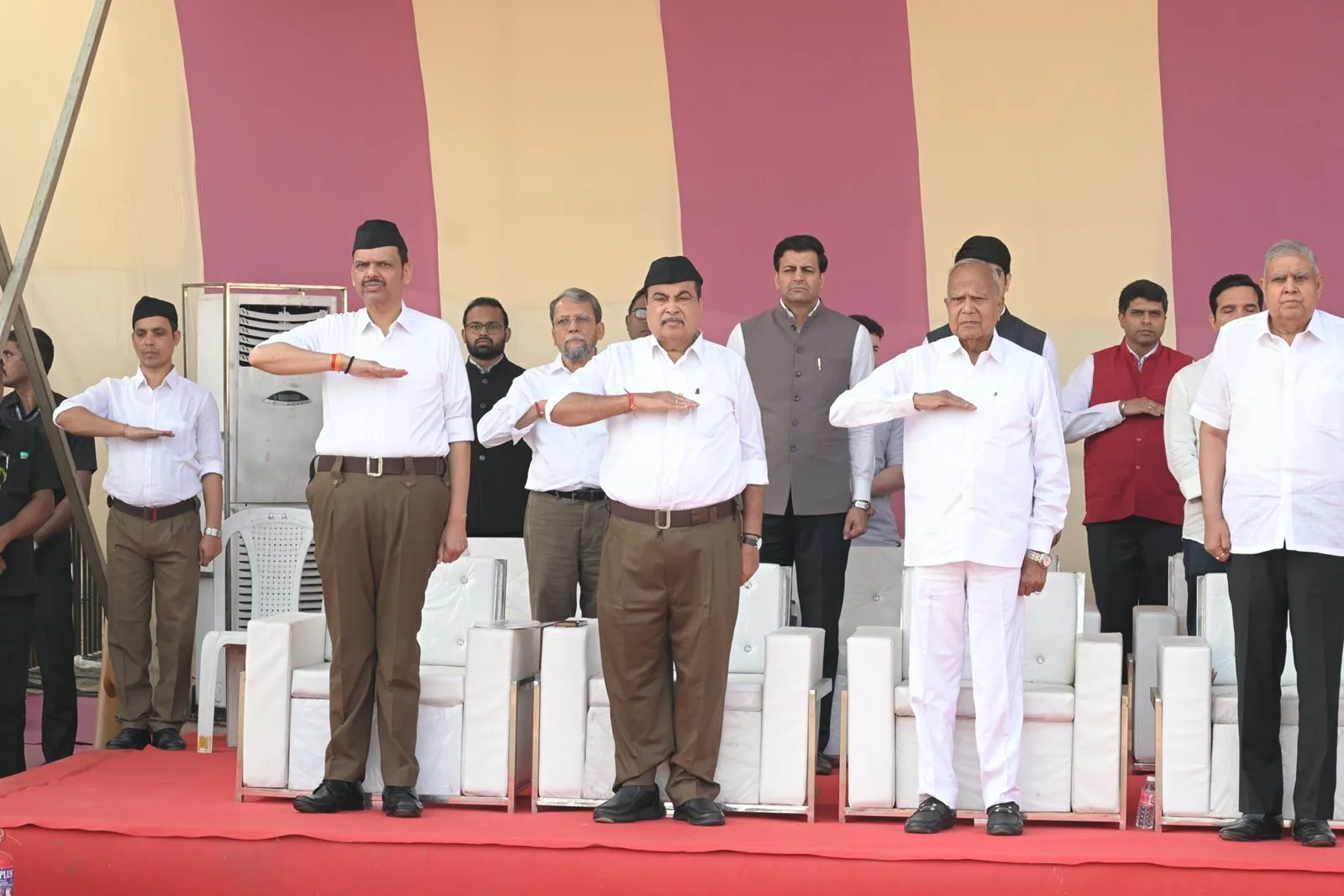 भागवत ने RSS संस्थापक केशवराव बलीराम हेडगेवार को दी श्रद्धांजलि