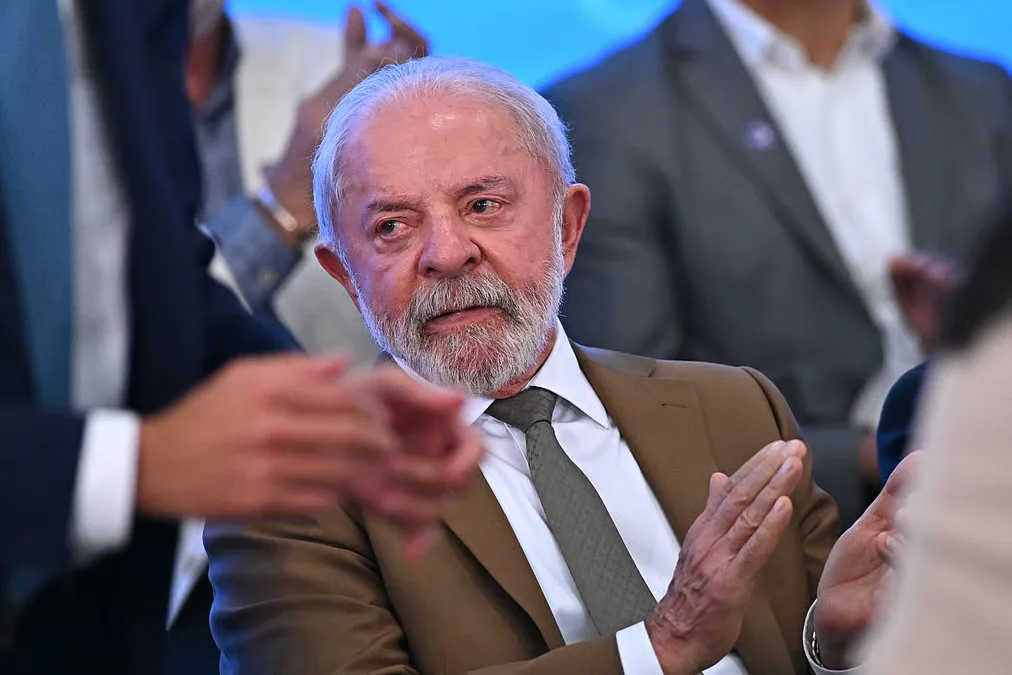 Lula-da-Silva-extractpics.jpg