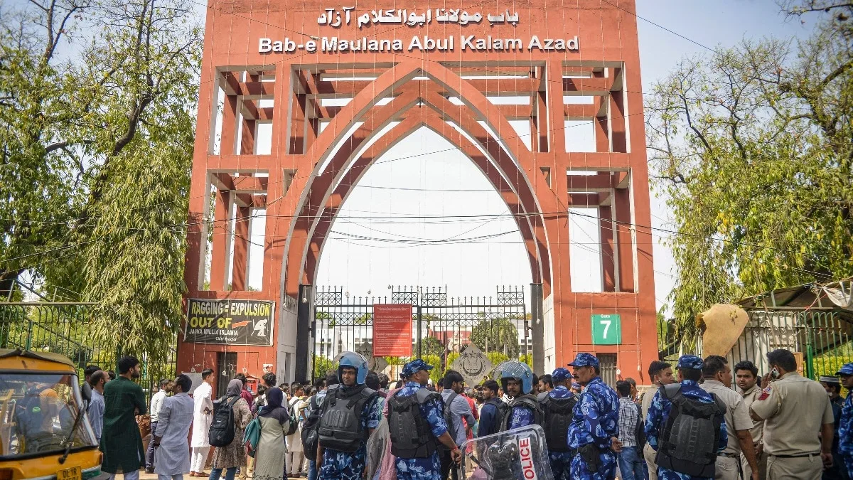 682f776b88903-jamia-millia-islamia-university-campus-221341847-1-extractpics.jpg